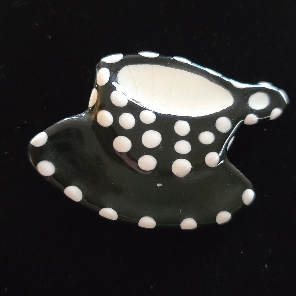 Vintage Ruby Z Teacup Brooch Pin Black Ceramic Dot Signed